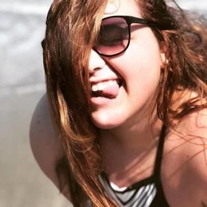 Meet your Posher, Emilee